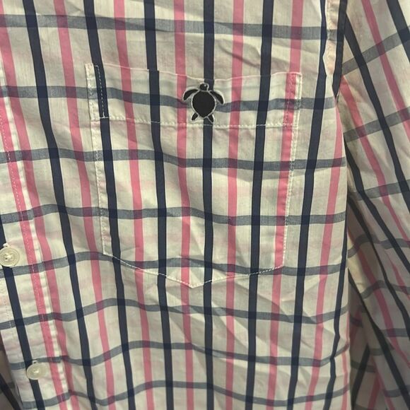Simply Southern Men’s Pink and Navy Plaid Button Down Shirt. Size Medium - Picture 3 of 5